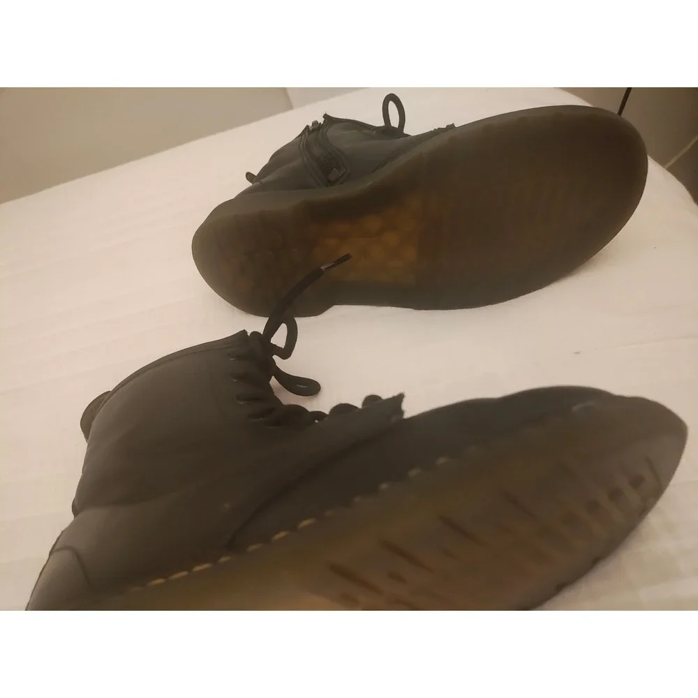 Dr. Martens 1460 J Black Leather Lace Up Ankle Boots US 3 UK 2 EU 34
